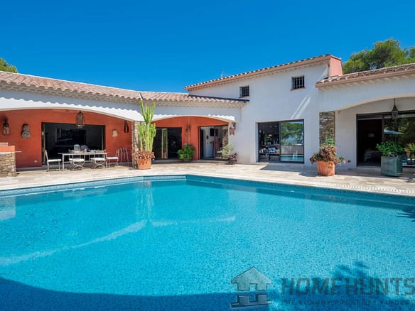 5 Bedroom Villa/House in Six Fours Les Plages 30