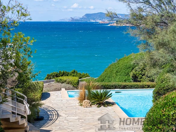 3 Bedroom Villa/House in Sanary Sur Mer 32