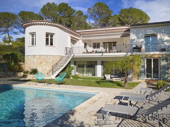 4 Bedroom Villa/House in Mougins 18