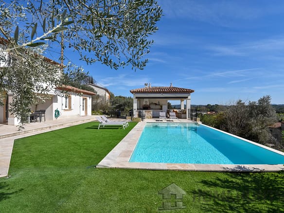 5 Bedroom Villa/House in Lorgues 36