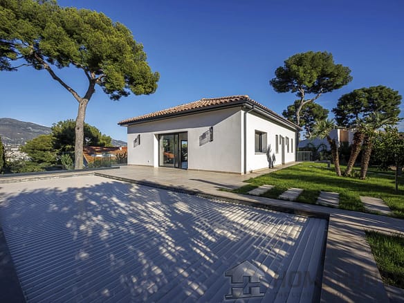 3 Bedroom Villa/House in Roquebrune Cap Martin 8