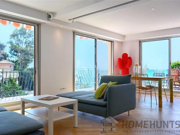 4 Bedroom Apartment in Roquebrune Cap Martin 36