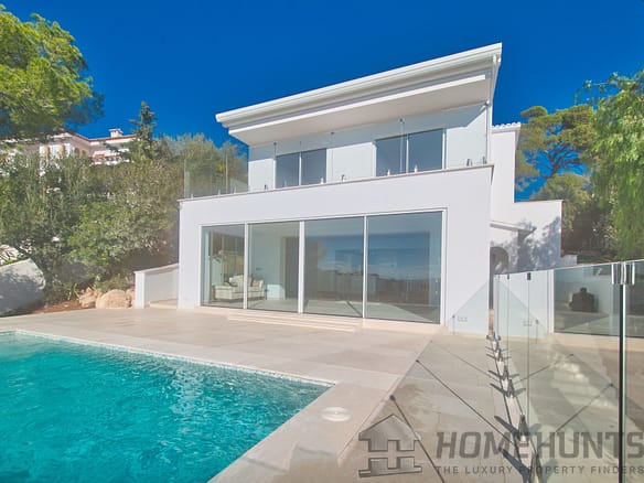 4 Bedroom Villa/House in Calvia 2