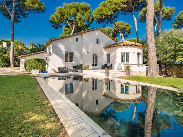 6 Bedroom Villa/House in Cap D Antibes 30