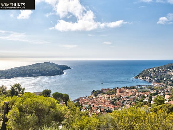 4 Bedroom Villa/House in Villefranche Sur Mer 30