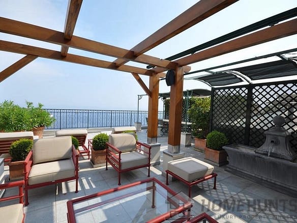 2 Bedroom Apartment in Monaco 26