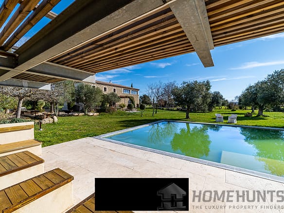 4 Bedroom Villa/House in Uzes 8