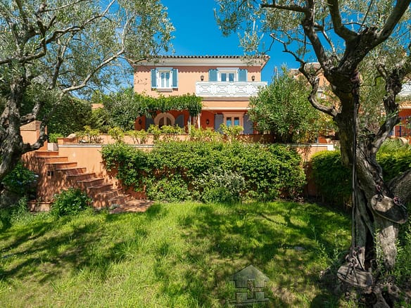 4 Bedroom Villa/House in Saint Tropez 12