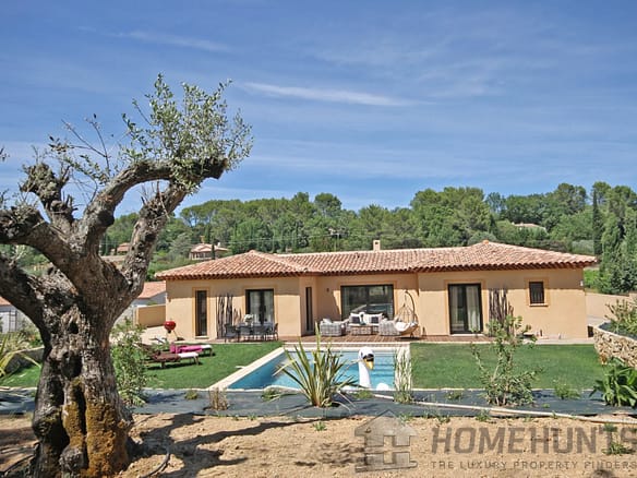 3 Bedroom Villa/House in Lorgues 26