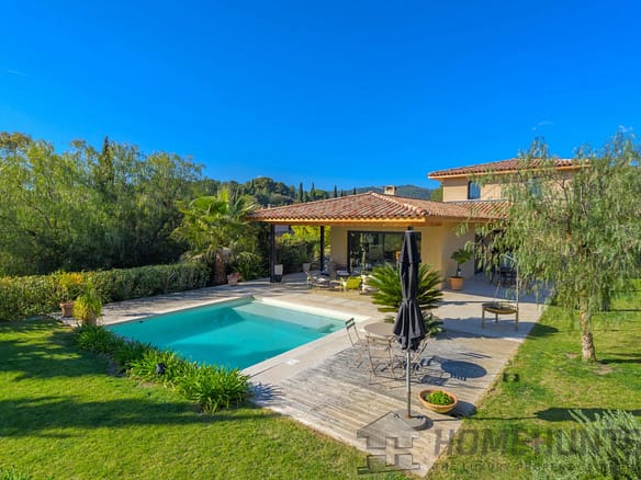 3 Bedroom Villa/House in Sanary Sur Mer 9