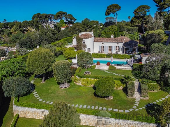 6 Bedroom Villa/House in Cap D Antibes 24