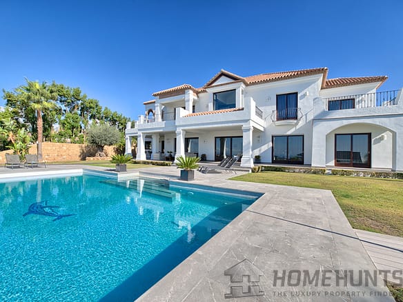 5 Bedroom Villa/House in Benahavis 16