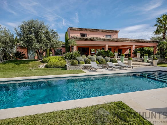 6 Bedroom Villa/House in Grimaud 24