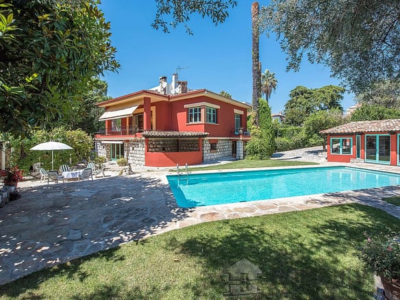 4 Bedroom Villa/House in Nice 24