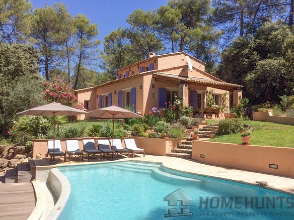 4 Bedroom Villa/House in Lorgues 36