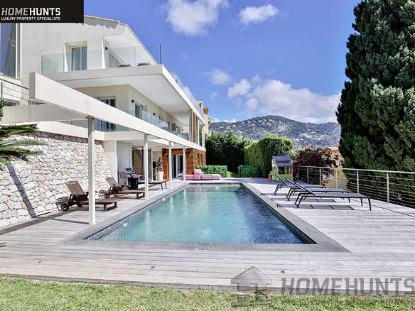 4 Bedroom Villa/House in Villefranche Sur Mer 30