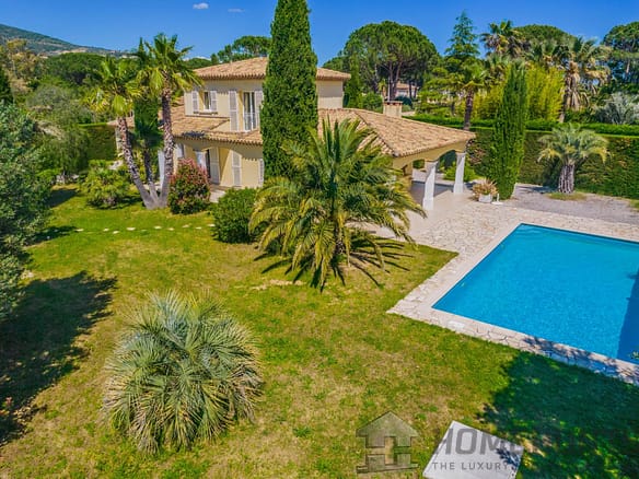 4 Bedroom Villa/House in Grimaud 8