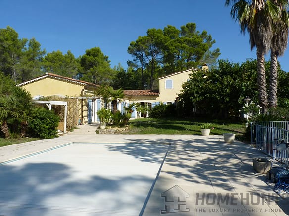 4 Bedroom Villa/House in Fayence 4