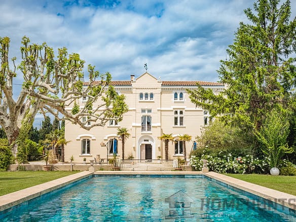 8 Bedroom Castle/Estates in Cavaillon 32