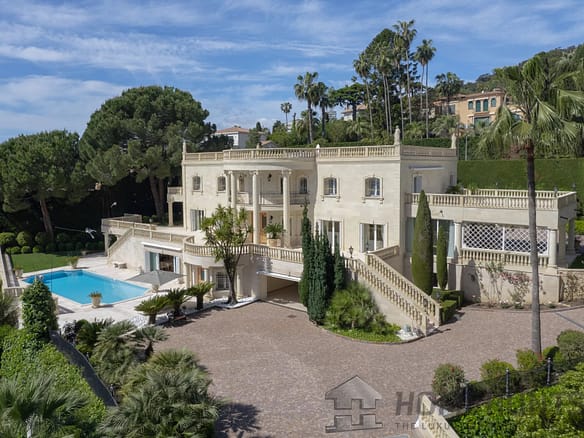 7 Bedroom Villa/House in Cannes 26