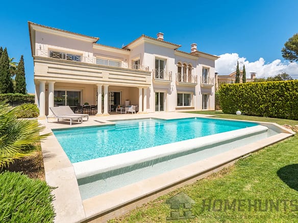 4 Bedroom Villa/House in Santa Ponsa 36