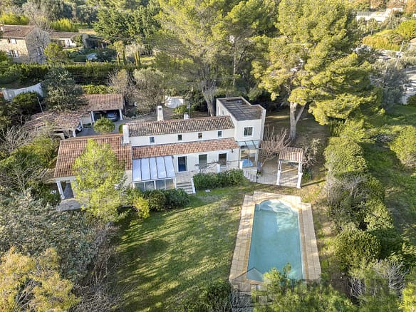 4 Bedroom Villa/House in Mougins 36