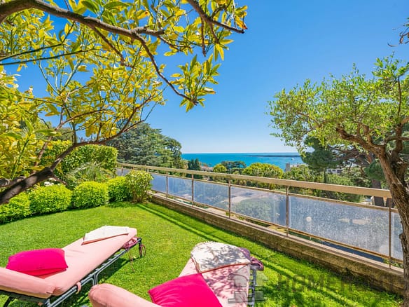 3 Bedroom Apartment in Cannes 4