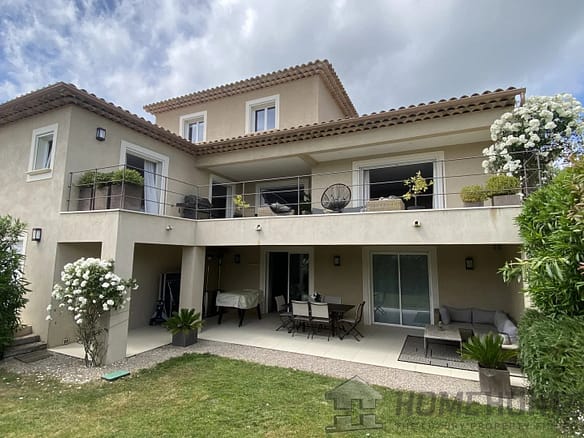 5 Bedroom Villa/House in Cabris 12