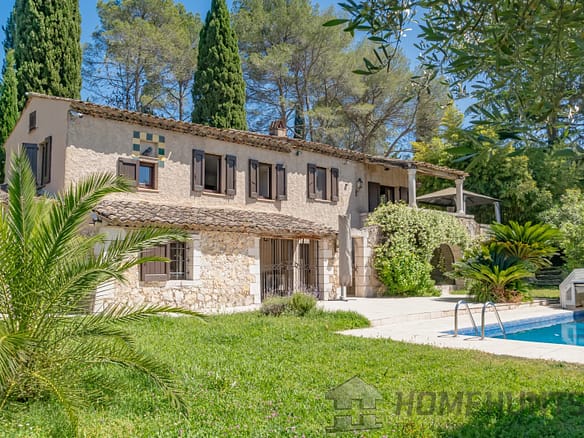 5 Bedroom Villa/House in Mougins 34