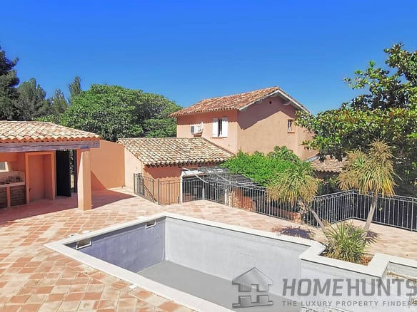 3 Bedroom Villa/House in Cassis 26