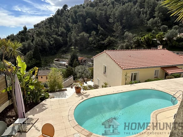 4 Bedroom Villa/House in Castellar 24