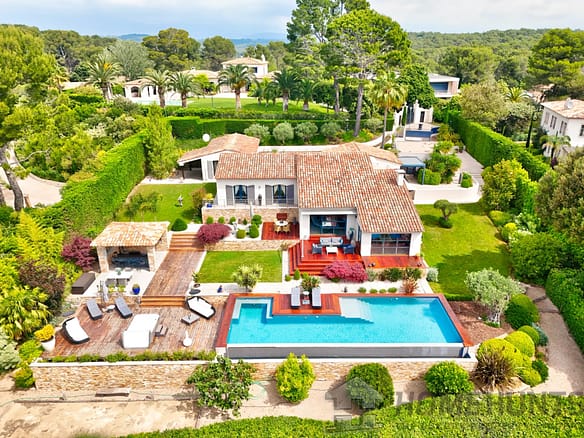 5 Bedroom Villa/House in Mougins 36