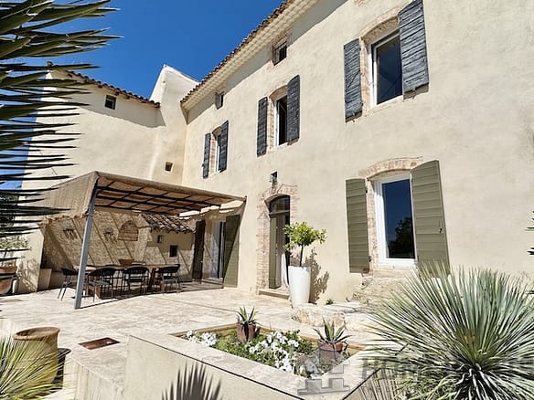 4 Bedroom Villa/House in Pernes Les Fontaines 4