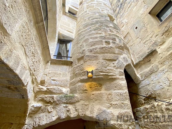 4 Bedroom Villa/House in Uzes 2