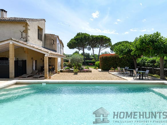 6 Bedroom Villa/House in Uzes 18