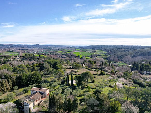 4 Bedroom Villa/House in Uzes 2