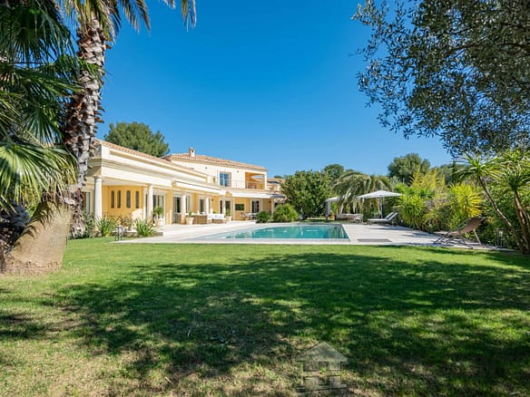 7 Bedroom Villa/House in St Cyr Sur Mer 20