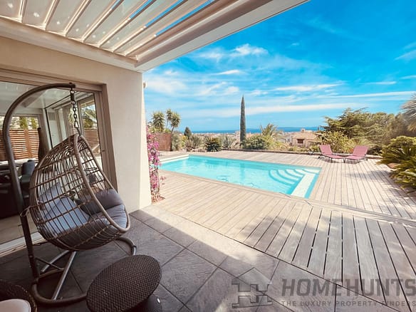 4 Bedroom Villa/House in Bormes Les Mimosas 6