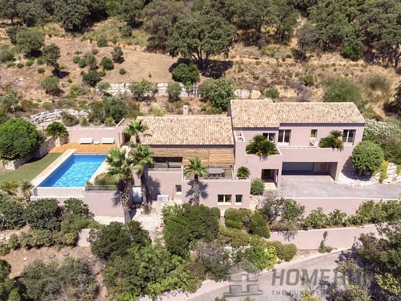 6 Bedroom Villa/House in Grimaud 14