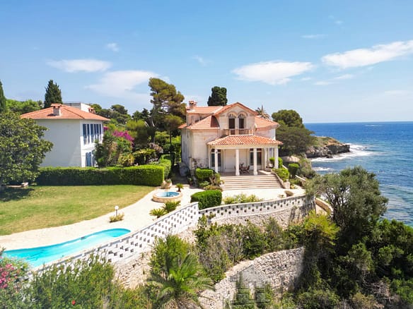 7 Bedroom Villa/House in Cap D Ail 14