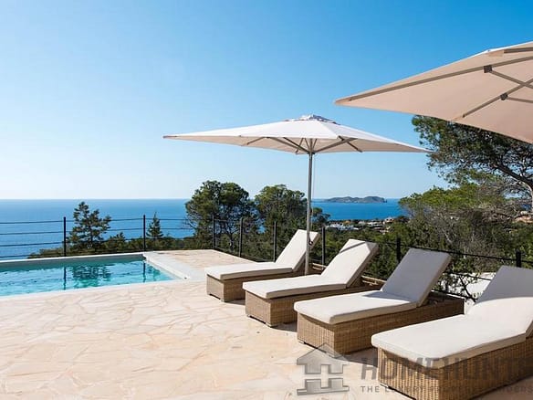 4 Bedroom Villa/House in Cala Vadella 8