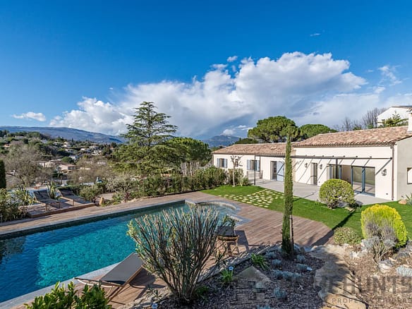 5 Bedroom Villa/House in Valbonne 12