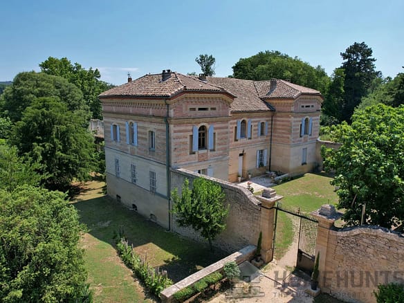 6 Bedroom Castle/Estates in Uzes 16