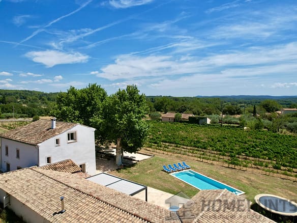 6 Bedroom Villa/House in Cotignac 22