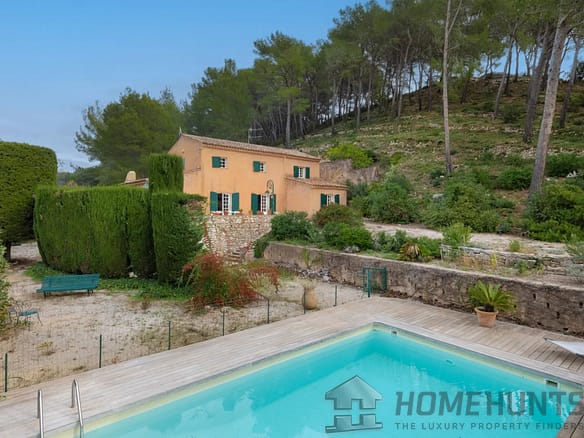 6 Bedroom Villa/House in Cassis 8