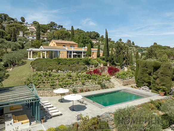 5 Bedroom Villa/House in Mougins 26