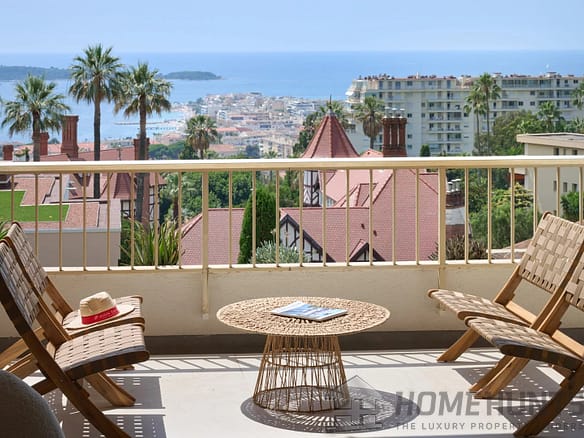 2 Bedroom Apartment in Cannes 6