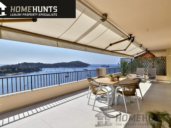 2 Bedroom Apartment in Villefranche Sur Mer 12