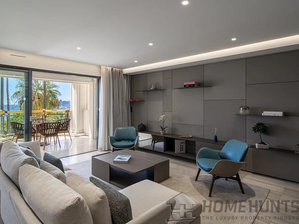 3 Bedroom Apartment in Cannes 26