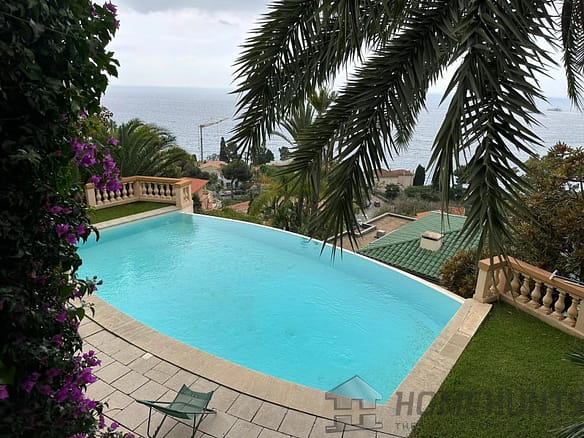 3 Bedroom Apartment in Roquebrune Cap Martin 36